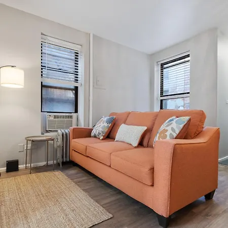 Centrally Located Manhattan Apartments ,Times Square/Hell'S Kitchen